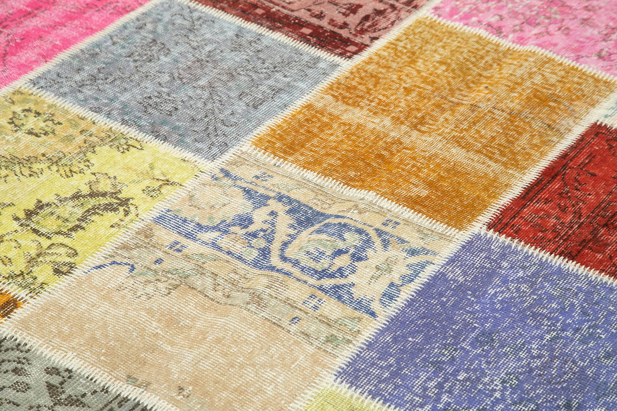Handmade oriental contemporary 208 cm x 300 cm multicolor patchwork rug