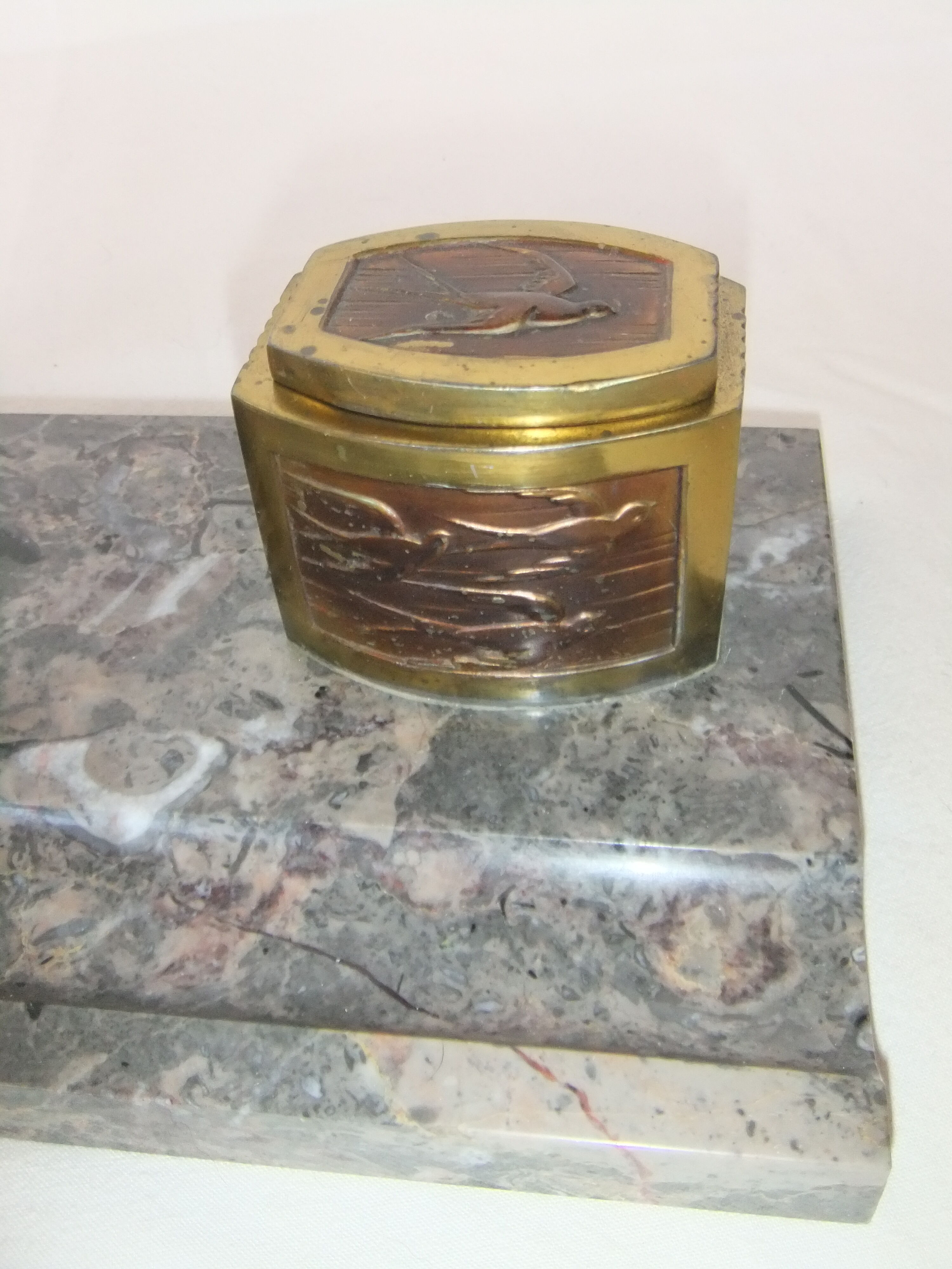 Ink art deco marble statue animal sculpture eagle necessary office