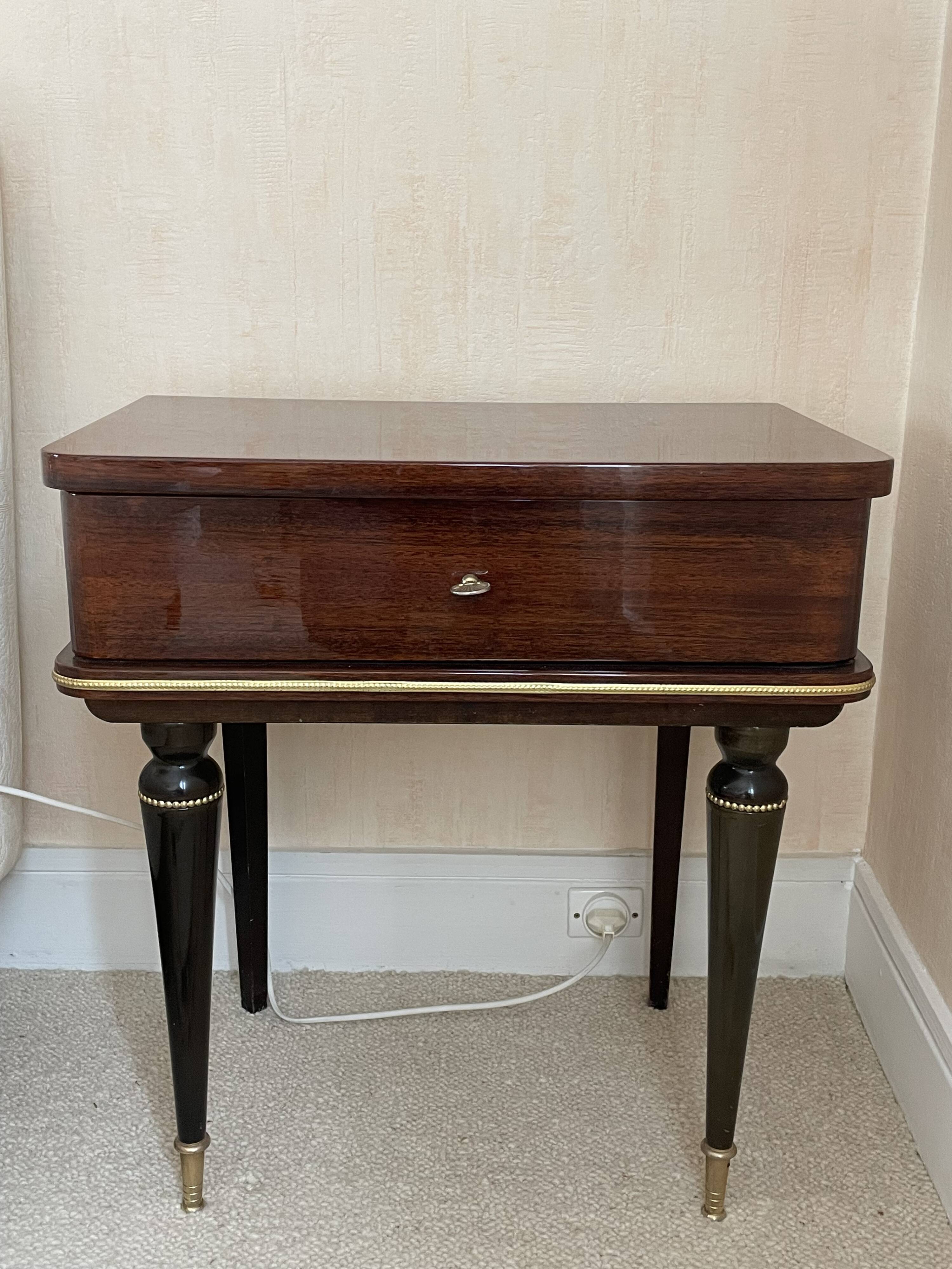 Set of 2 vintage bedside tables in varnished rosewood