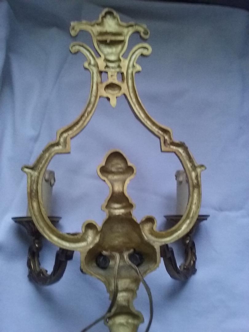 18th century style wall lamp in gilded bronze