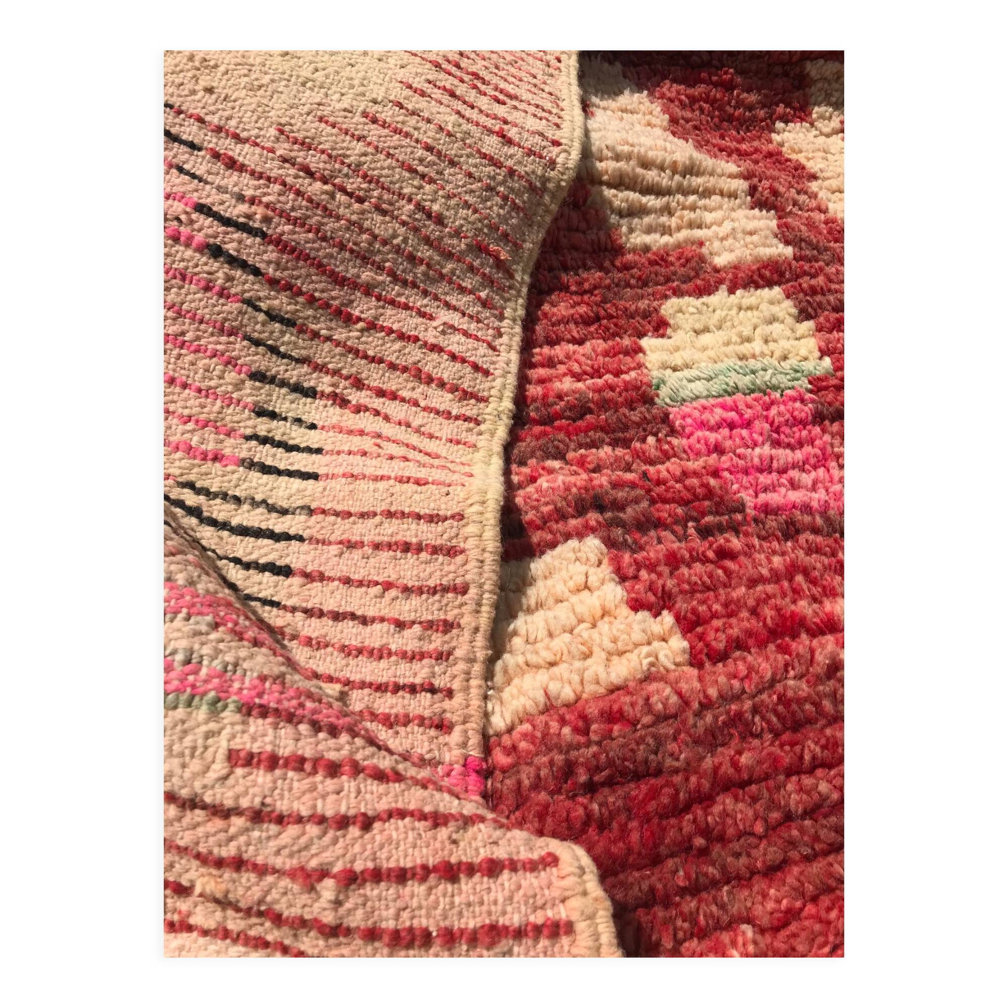 Moroccan berber carpet 167cm x265cm