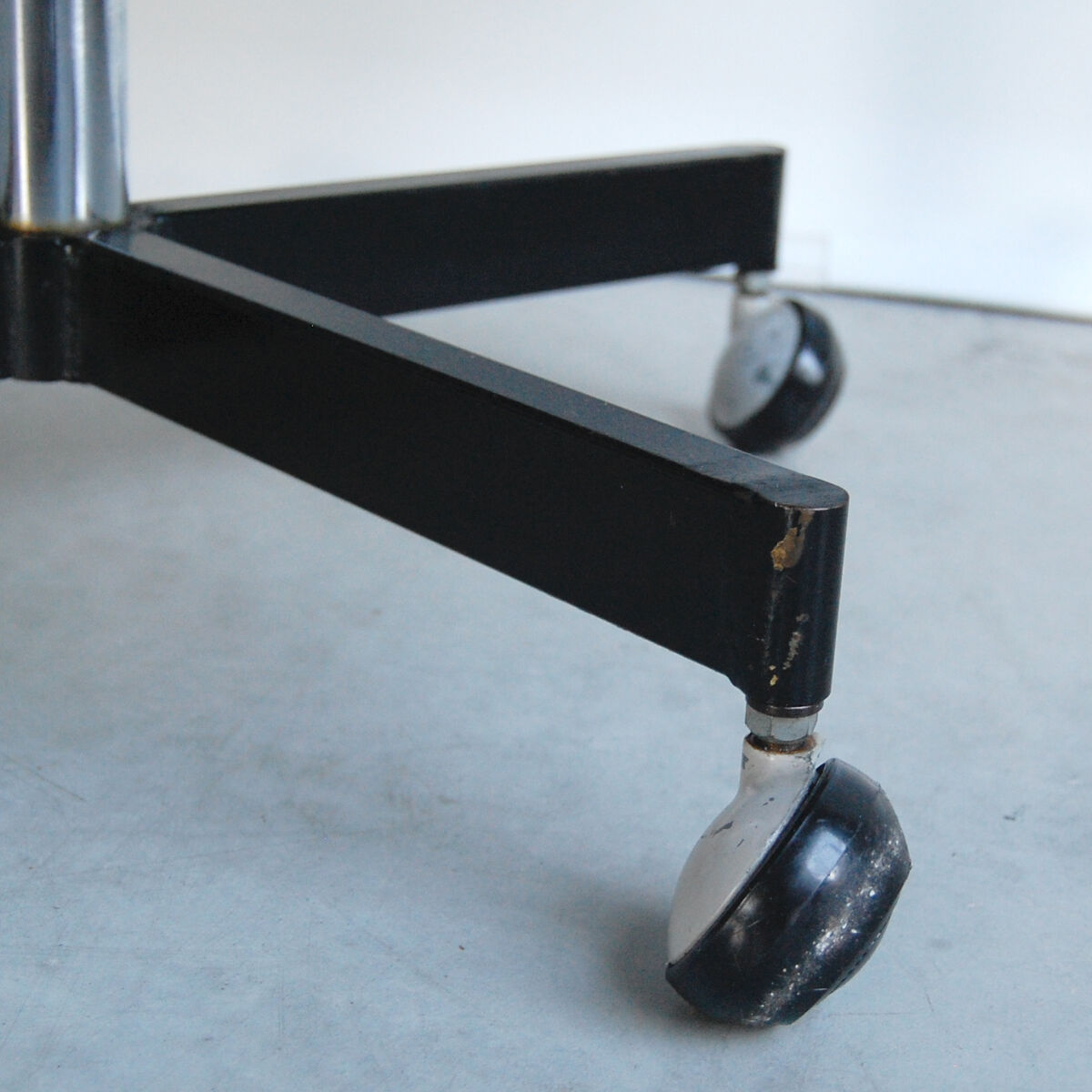 Office chair Council of Pierre Guariche for Meurop 1960