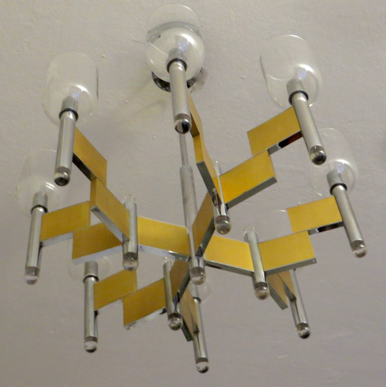 Italian brass and glass 8-arm chandelier by Sciolari, 1970s