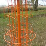 Rotating display for postcards or other, on wheels