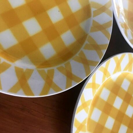 Yellow Glasgow Plates