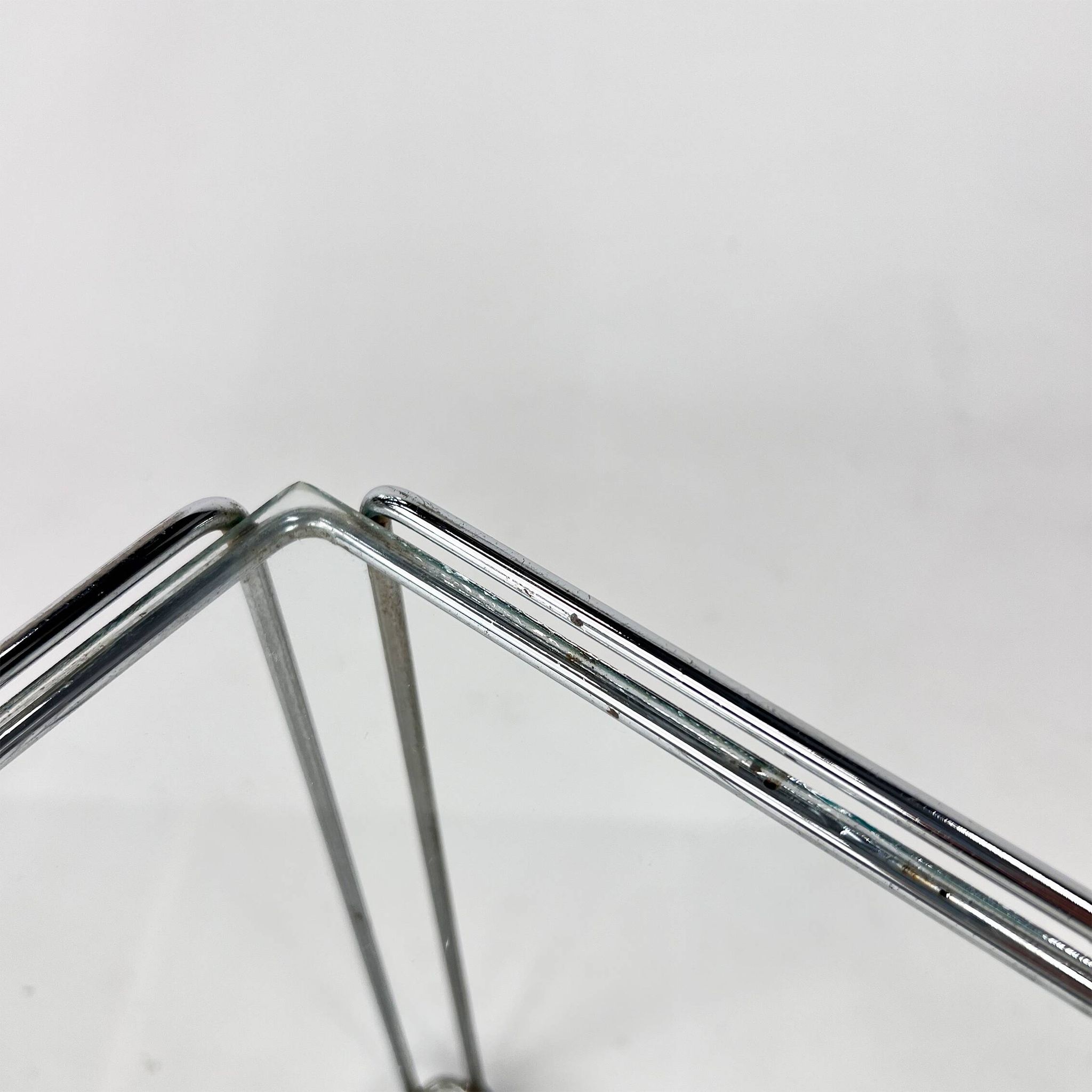 Table d'appoint en acier et verre de Max Sauze, années 1970