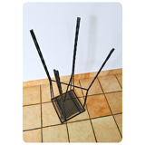 Sellette carrée en métal perforé noir attribuée à Mathieu Matégot