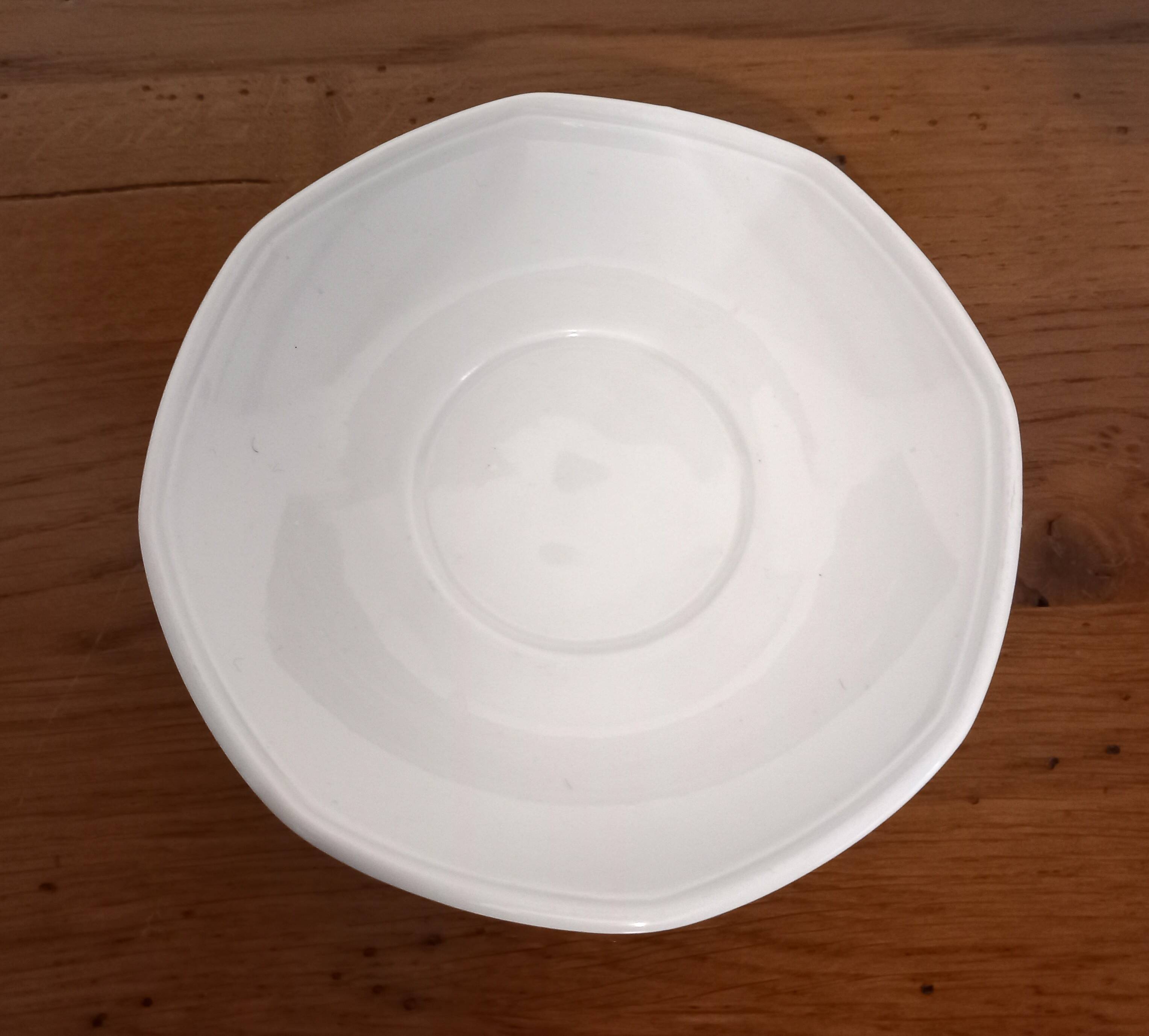 Set of 4 white porcelain cups from Apilco + saucers