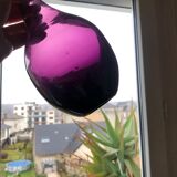 Vase soliflore verre soufflé à la bouche violet col recourbé