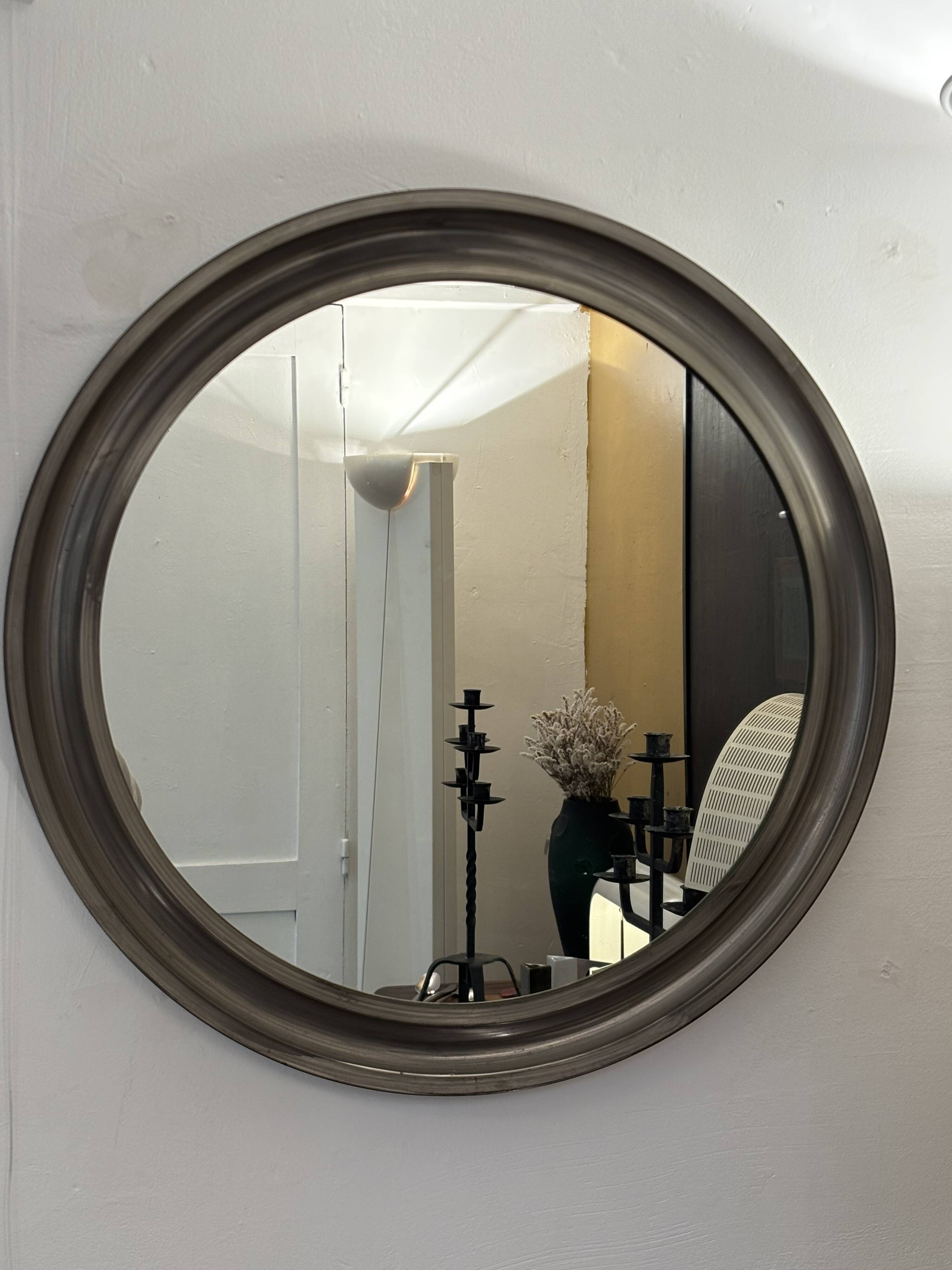 Round aluminium mirror Sergio Mazza, 1970