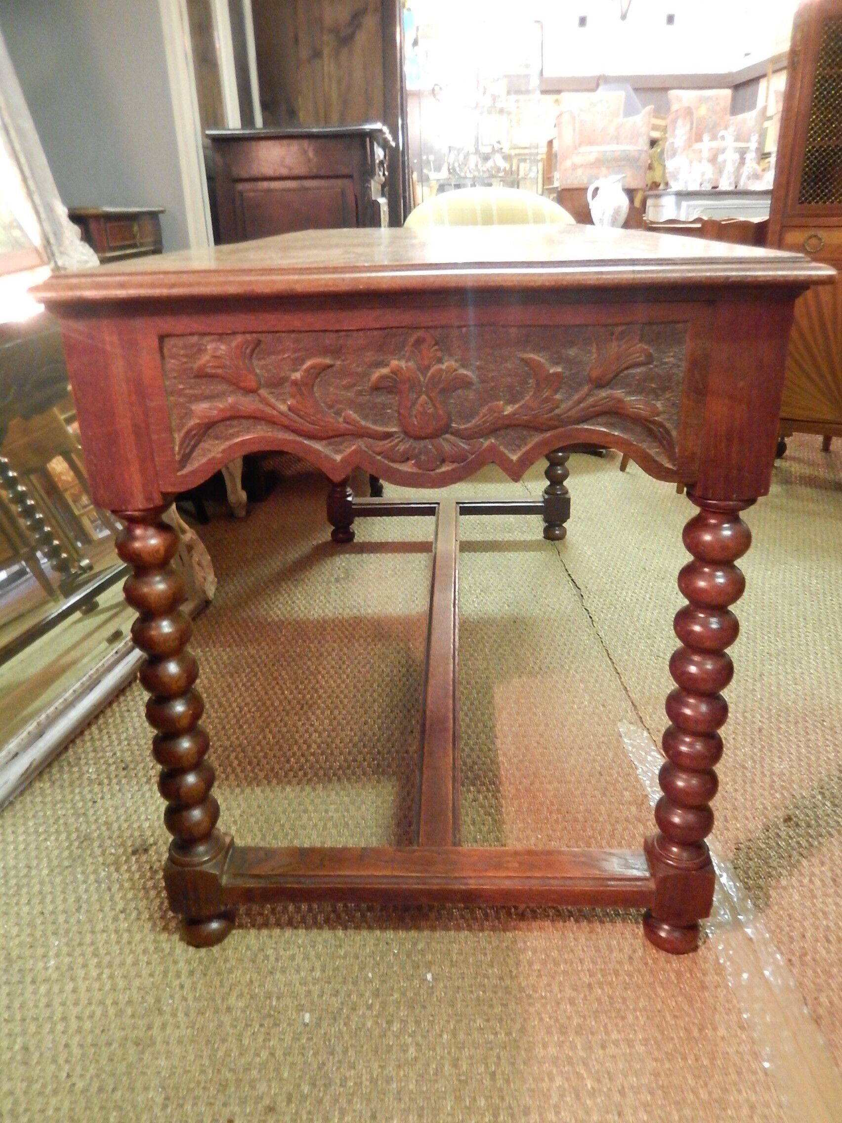 Oak table forming garden