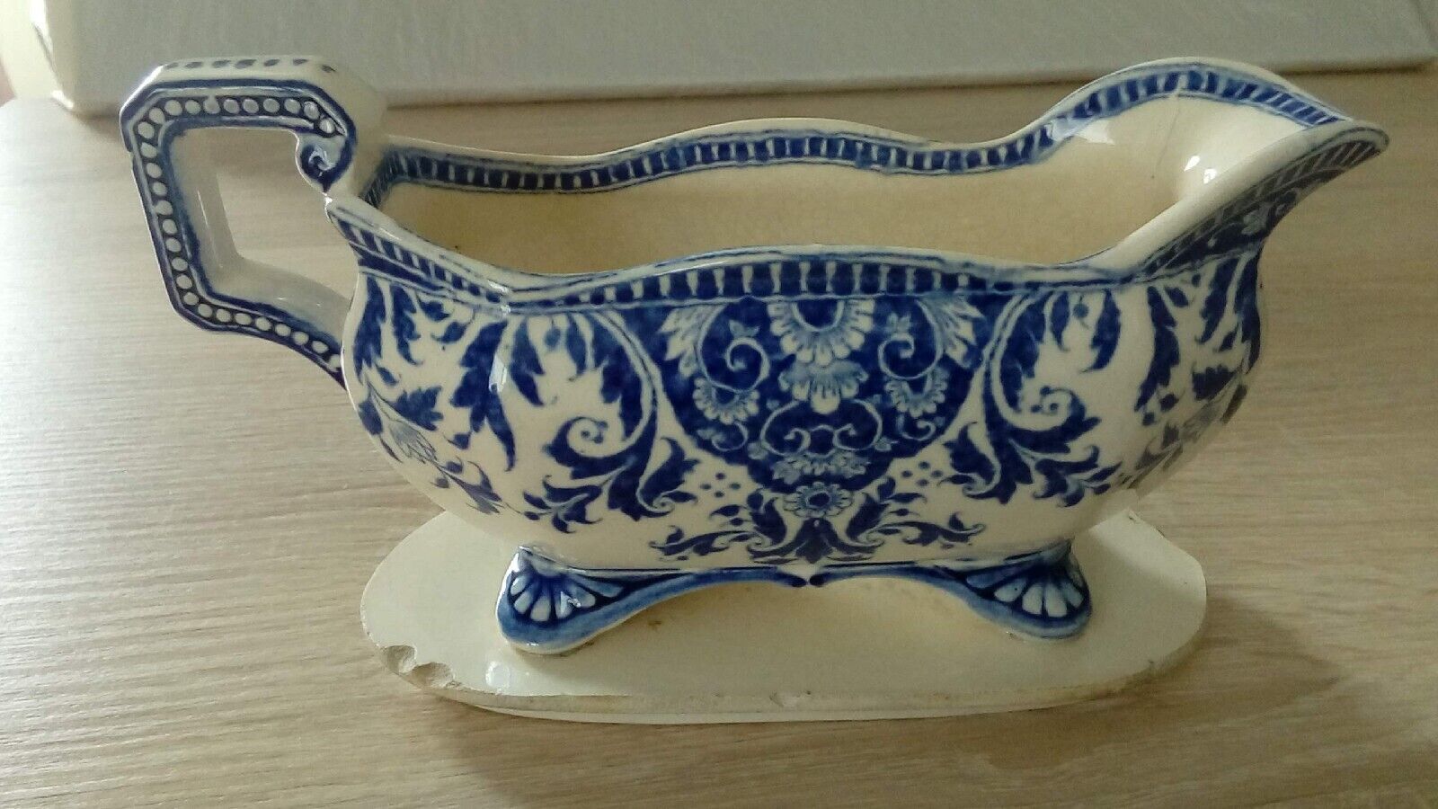 Sauciere on dormant sinceny sarreguemine u&c late 19 em