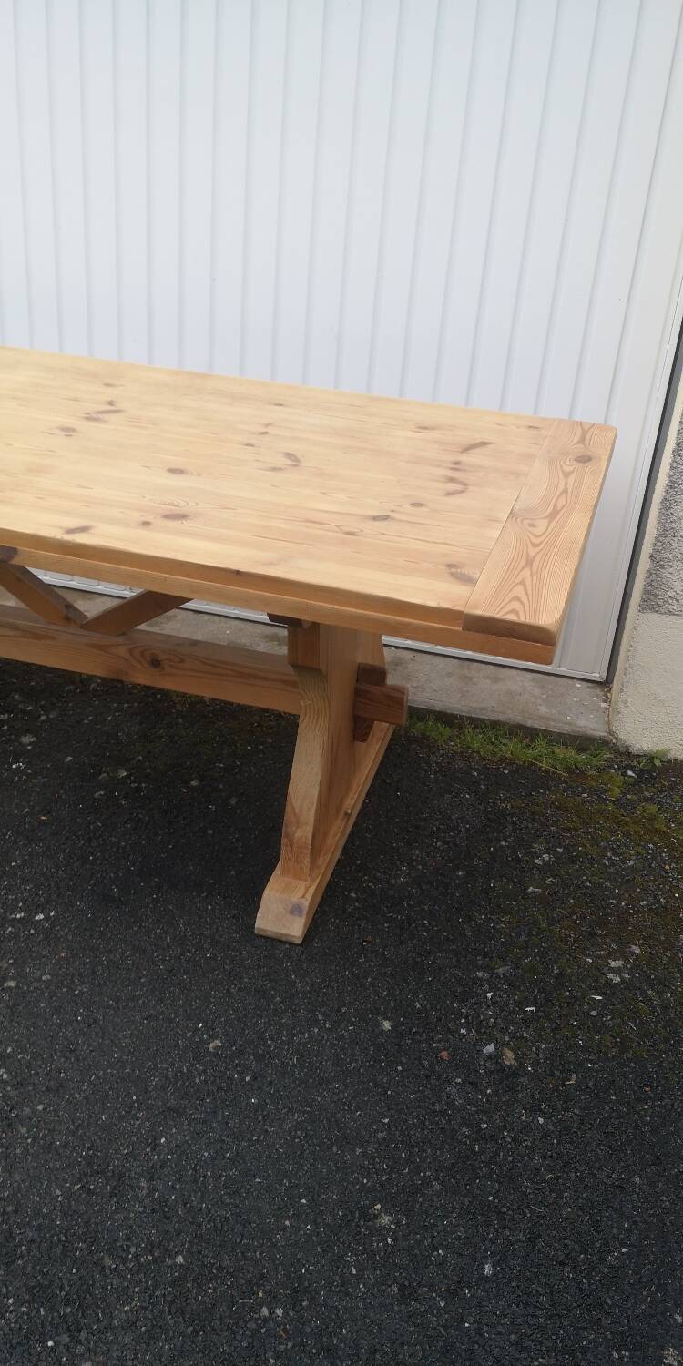 Monastery Farm Table