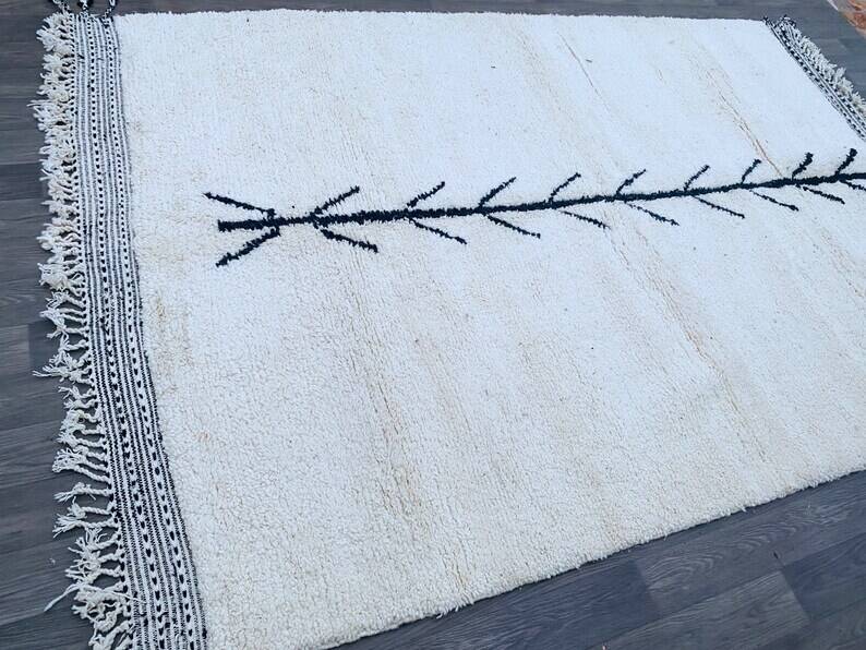 Traditional Moroccan Rug 200cm x 300cm