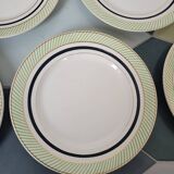 Lot n°2 of 5 Opaceline dessert plates from Salins