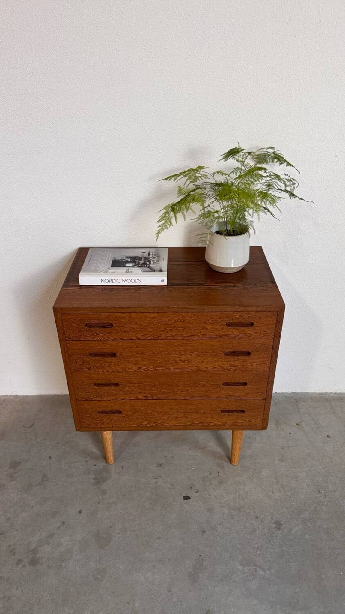 Commode danoise en wengé