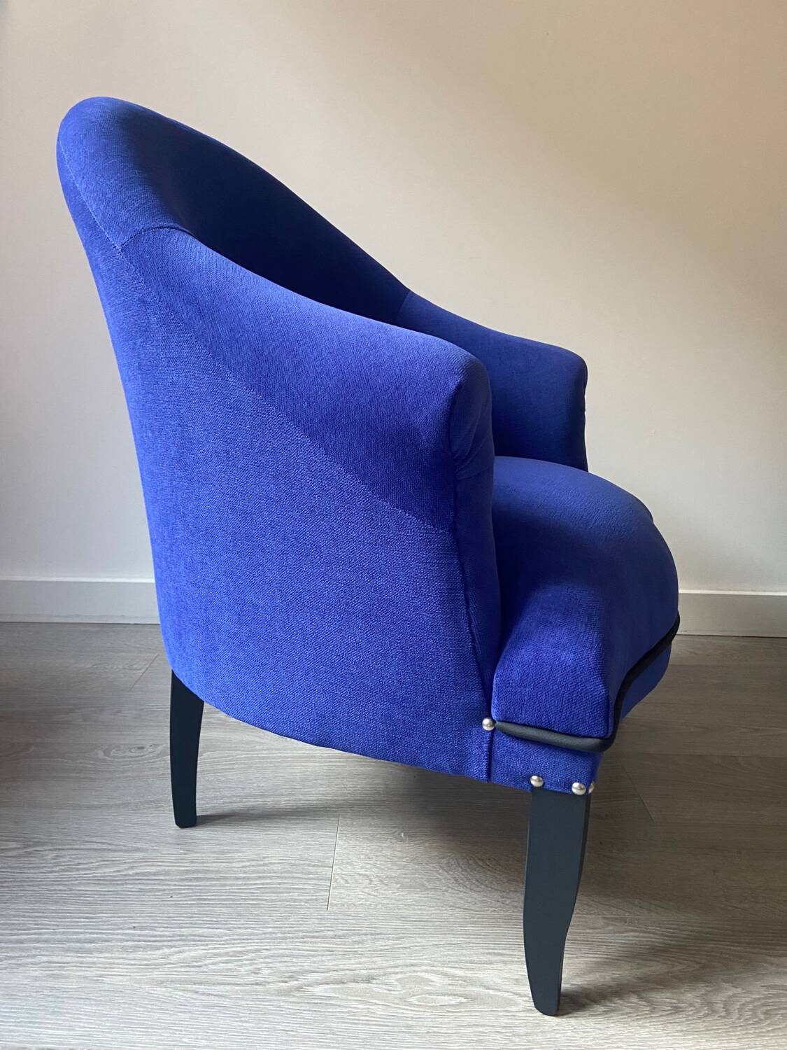 Toad armchair