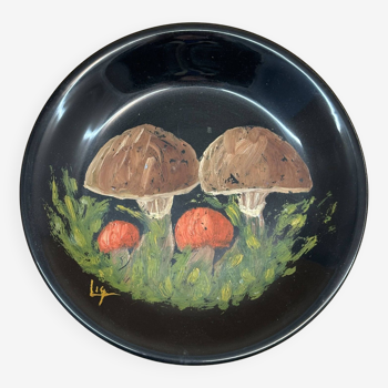 Painted mushroom plate
