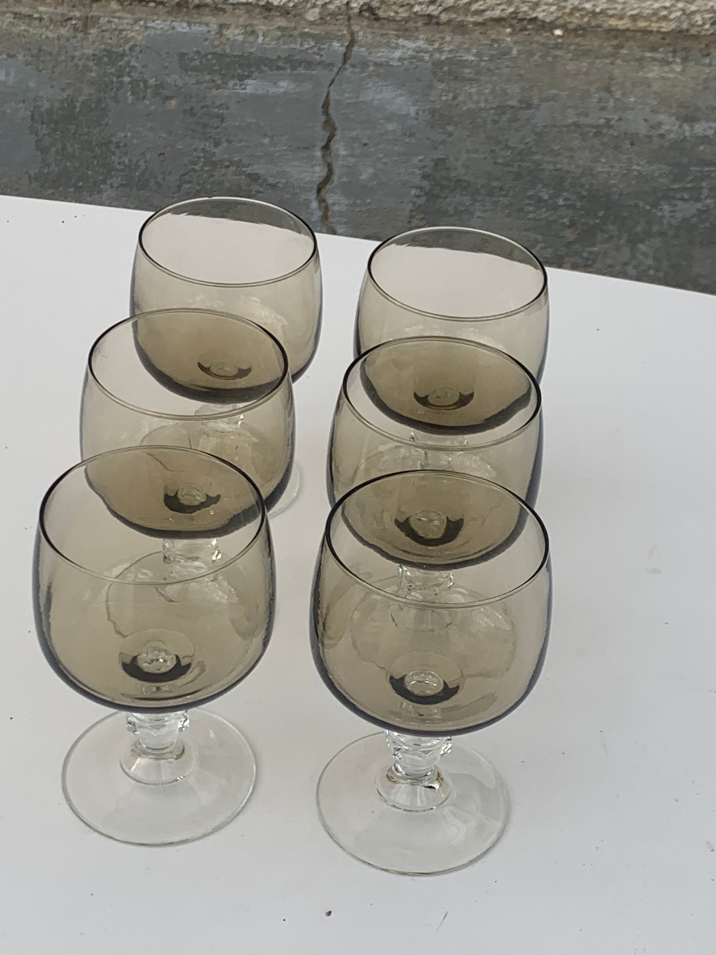 6 medium-sized wine glasses, two-tone, vintage France 1970