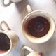 Lot de 7 tasses à café jaunes en grès vintage