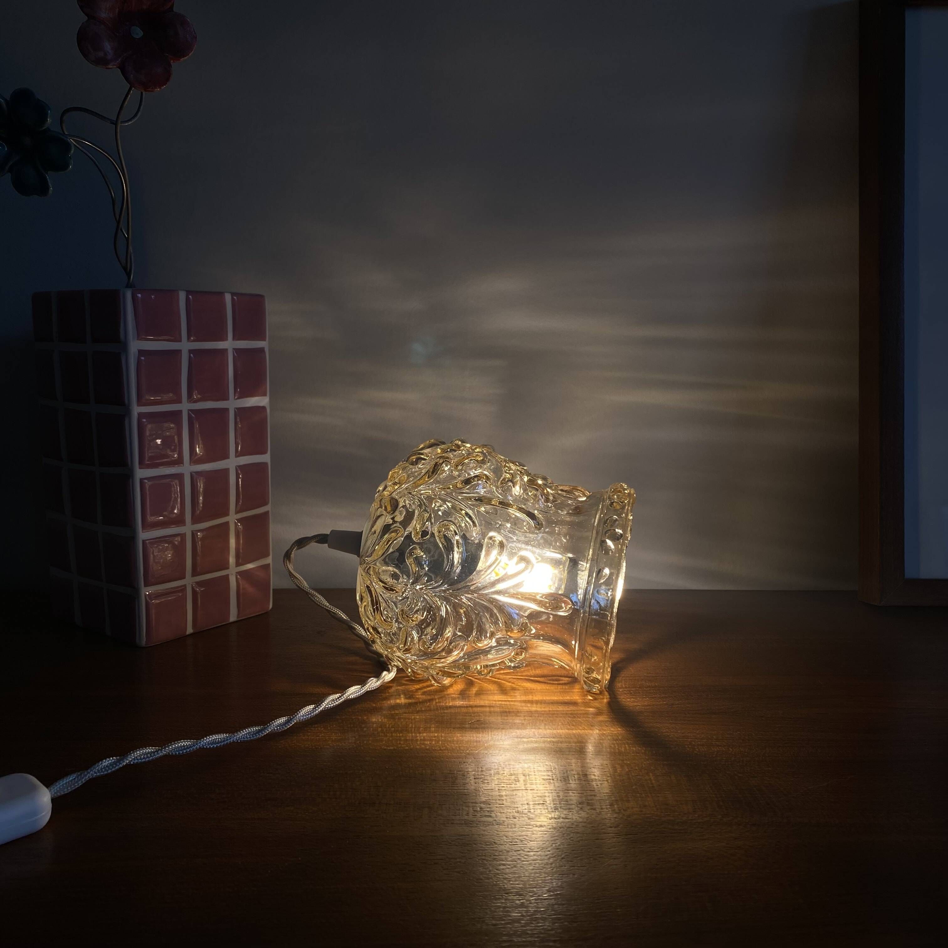 Antique globe pendant lamp in gold glass with brass suspension claw LAMP-7385