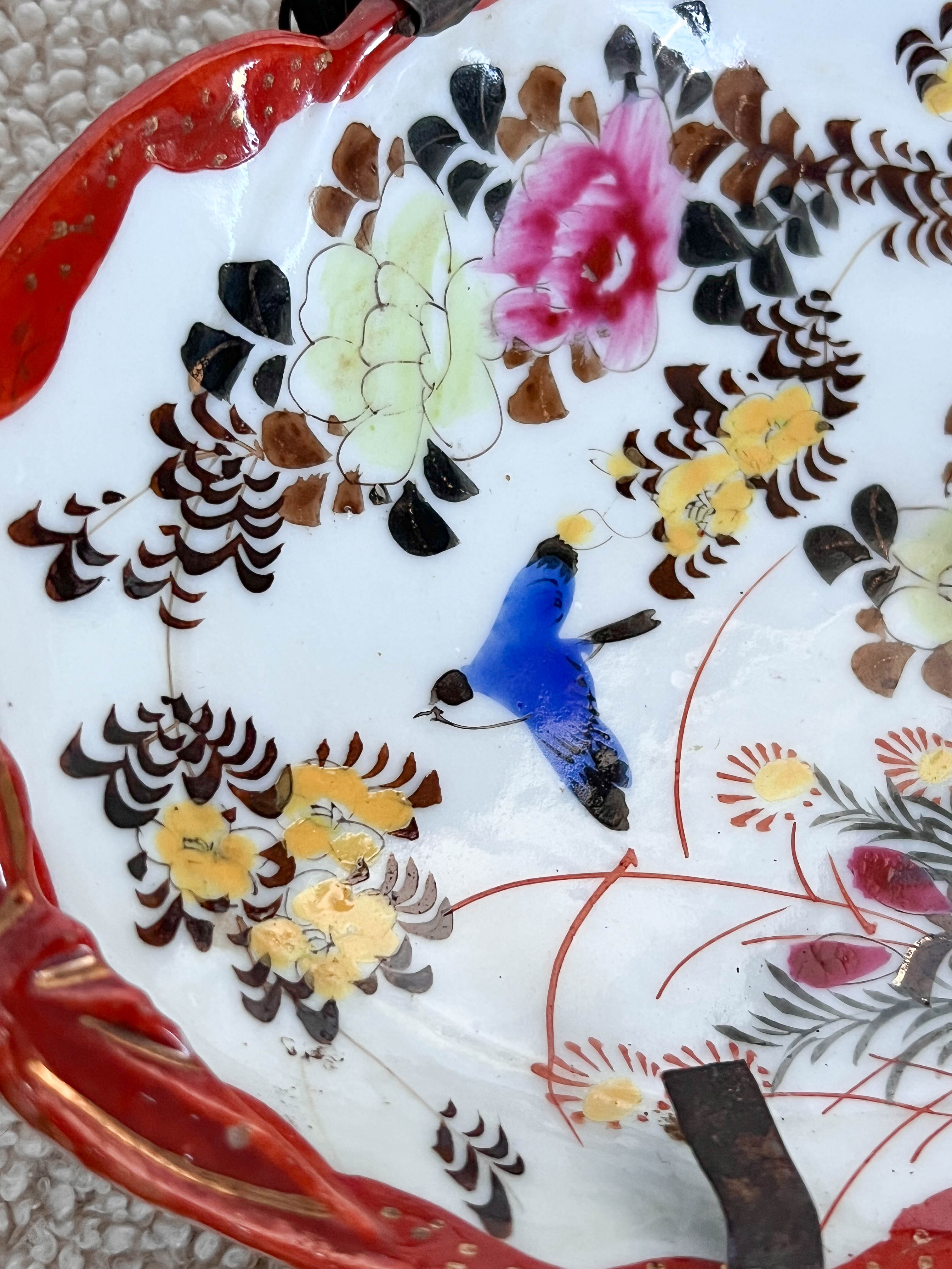 Decorative oval plate