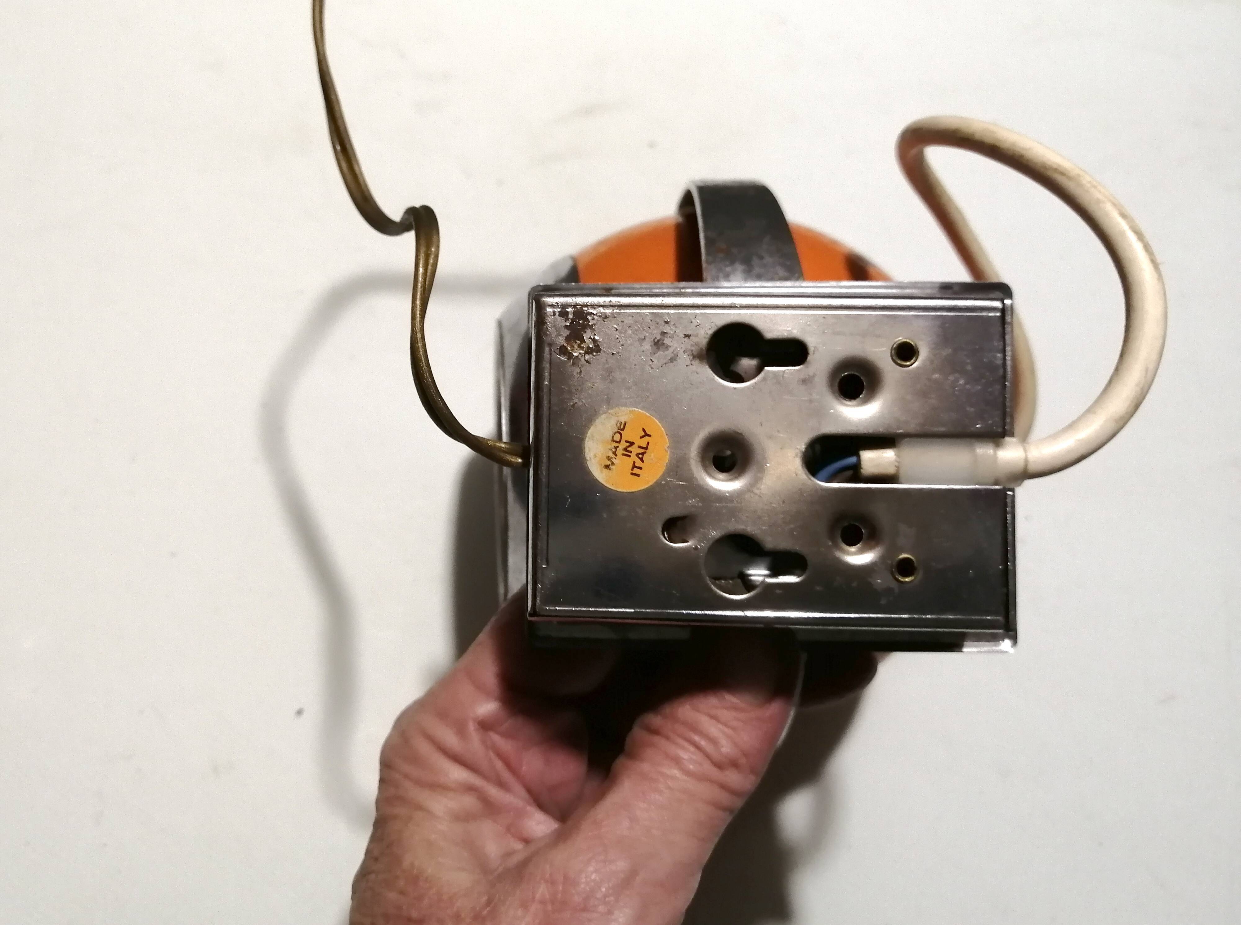 Orange eye ball lamp applies or to lay 70 Italy