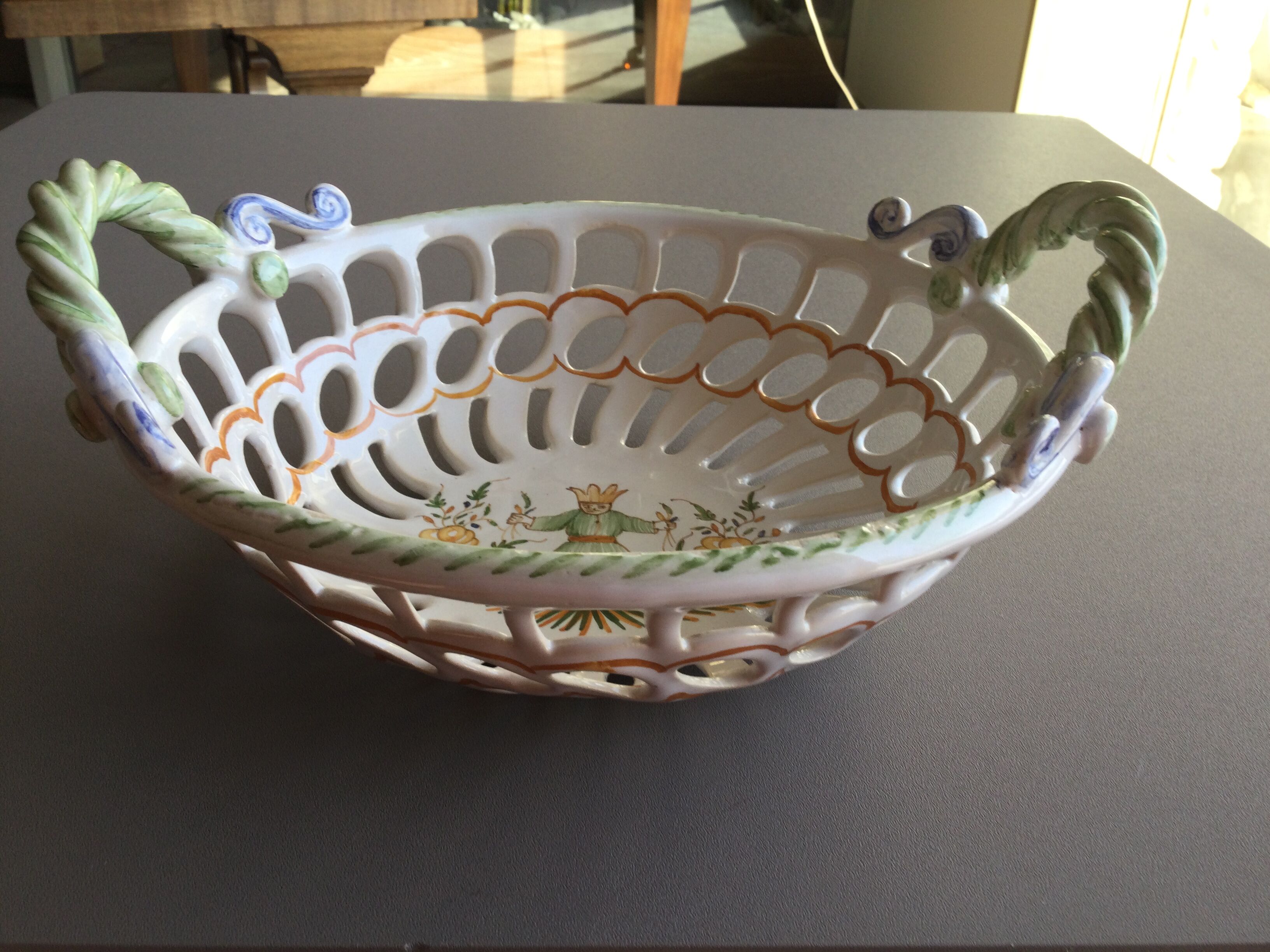 A fee-like basket