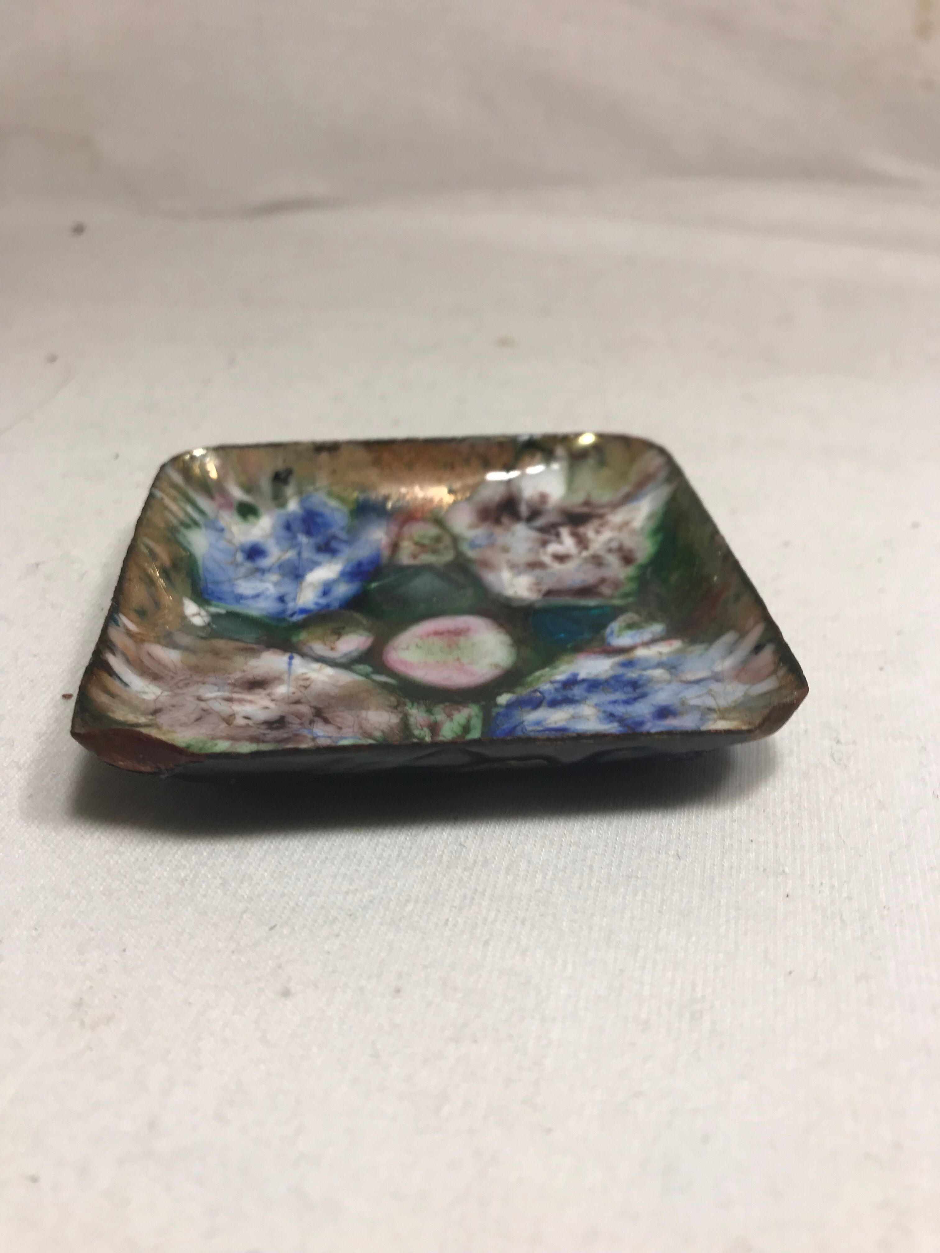 Empty cup pocket square coloured enamelled copper vintage