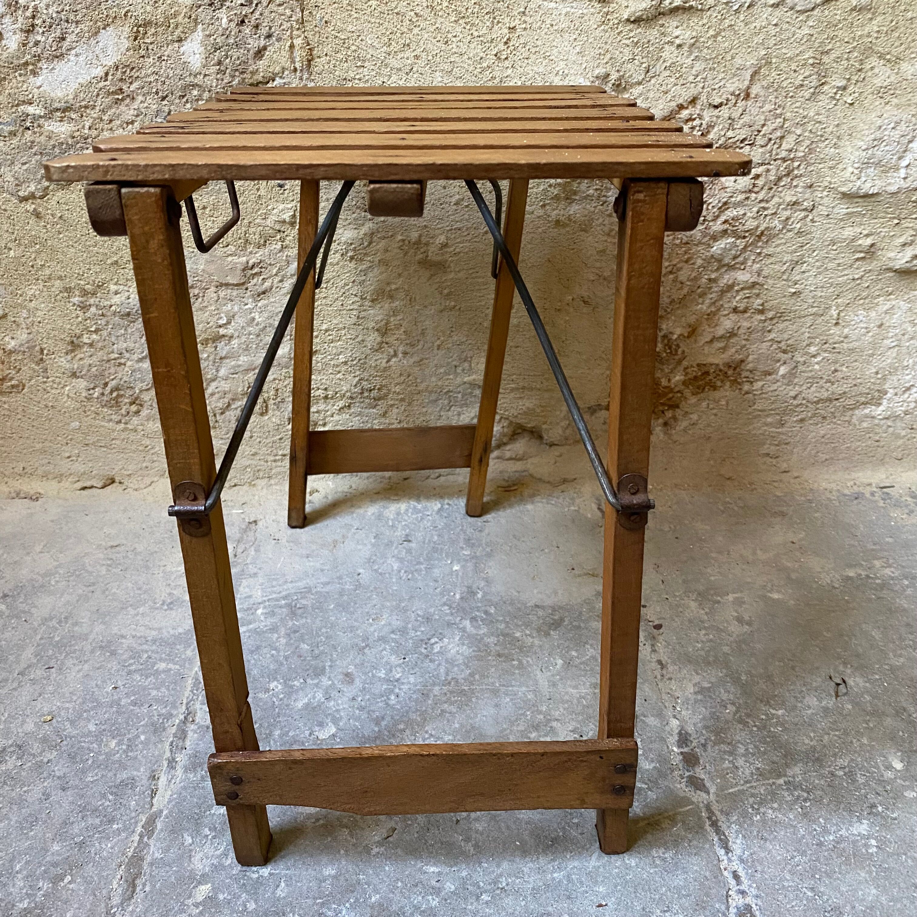 Folding stool