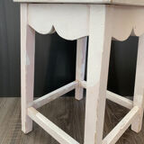 White stool