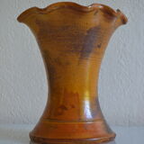 Sandstone corolla vase