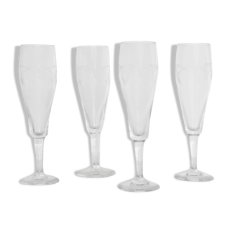 Lot of 4 chiselled crystal champagne flutes