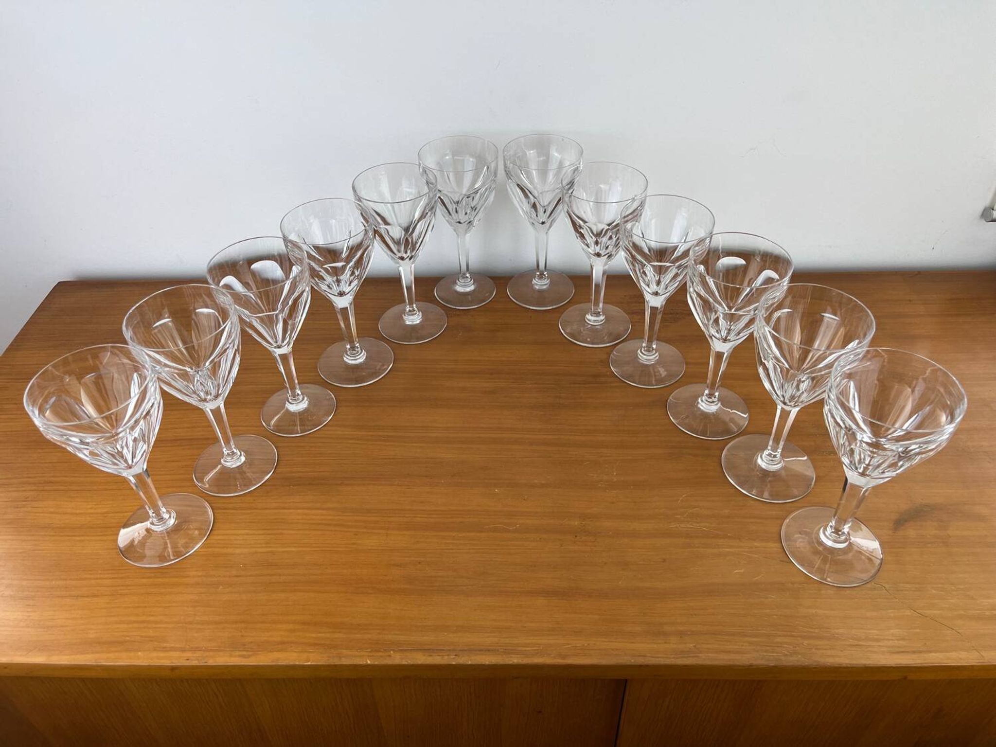 12 crystal wine glasses Lorraine Lemberg Bristol size