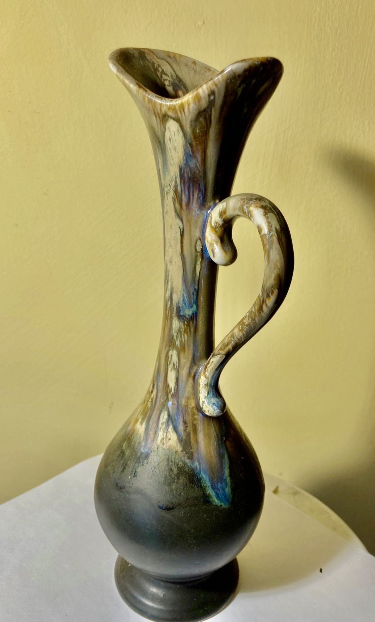 Pitcher art deco signature Rhoda numbered 523
