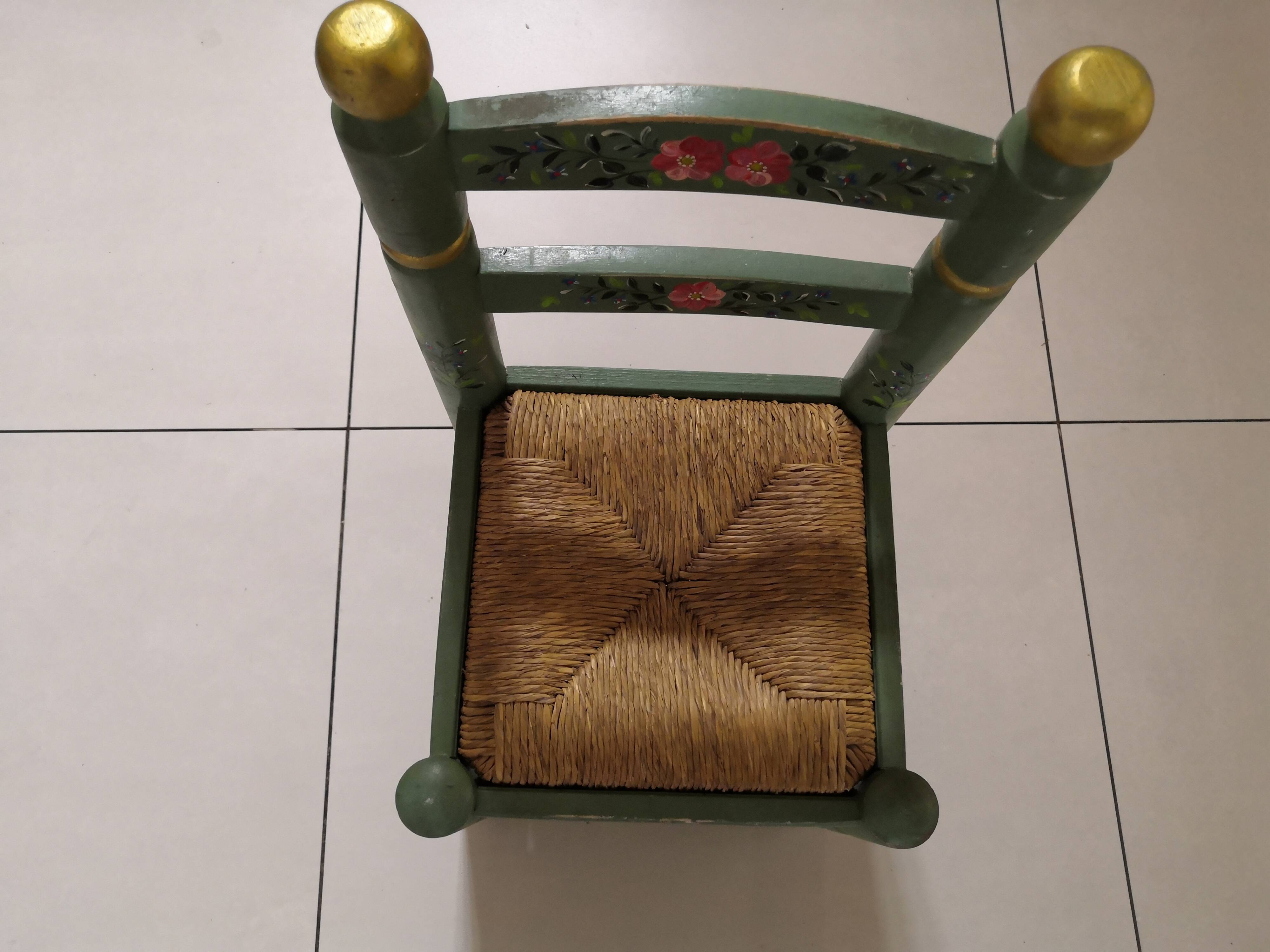 Chaise enfant bois et paille vintage