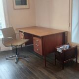 Scandinavian magazine rack/vinyl rack in Rio rosewood and leather by Torbjørn Afdal