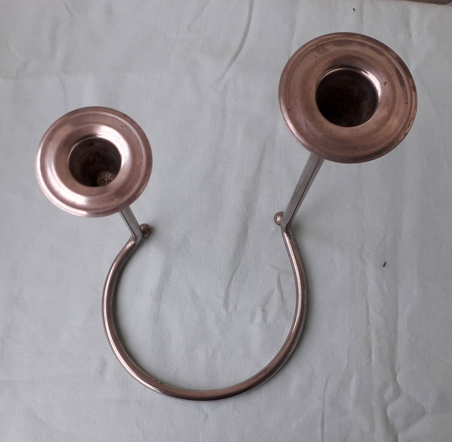 Double candlestick in silver-plated metal