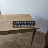 Old farmhouse table for 4/6 people.