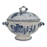 Sarreguemines "Carmen" model soup tureen