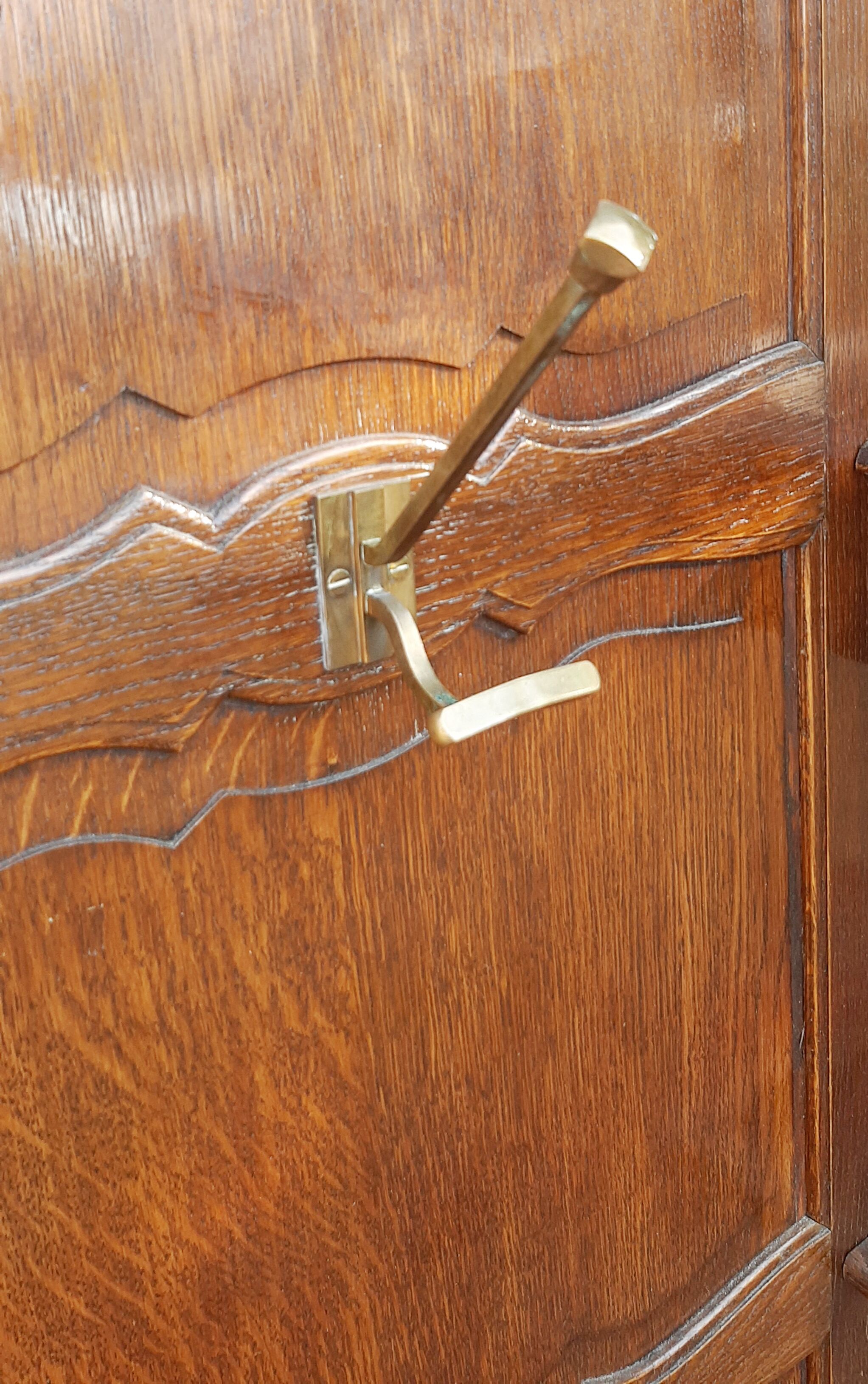 Coat rack wardrobe hats in solid chene