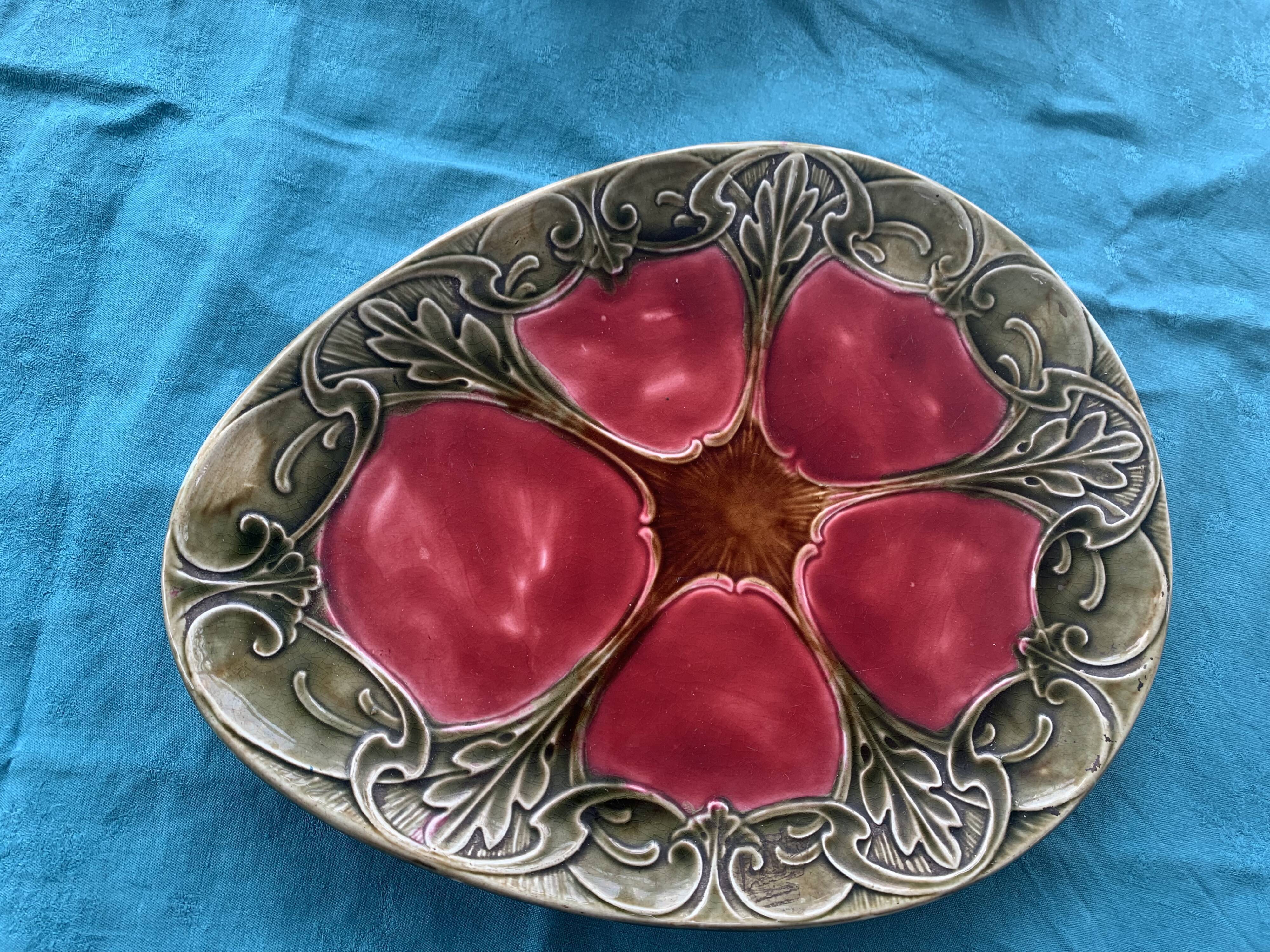 Set of art nouveau slurry consisting of a large dish and 3 small collector's jars