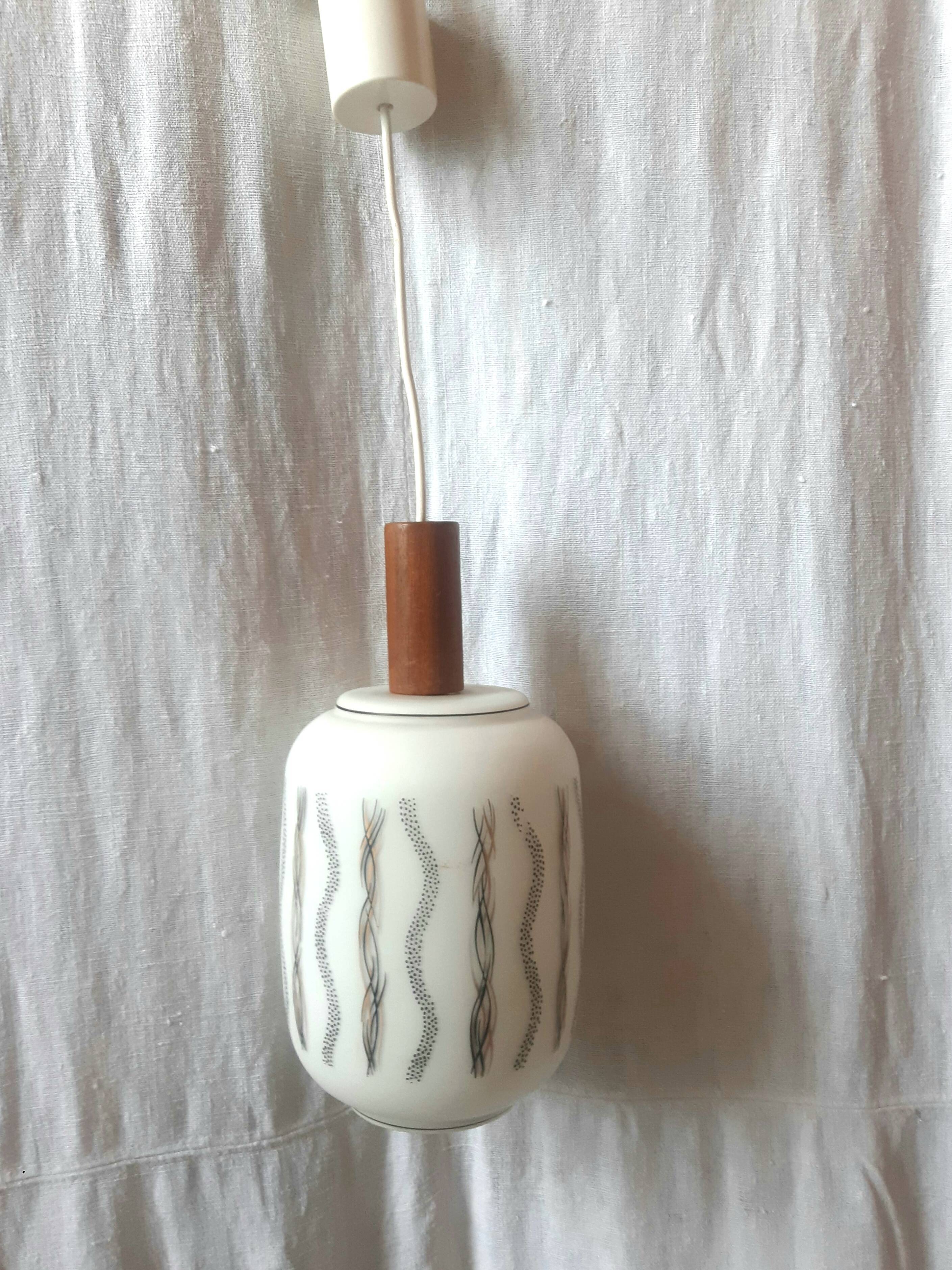 Suspension vintage opaline