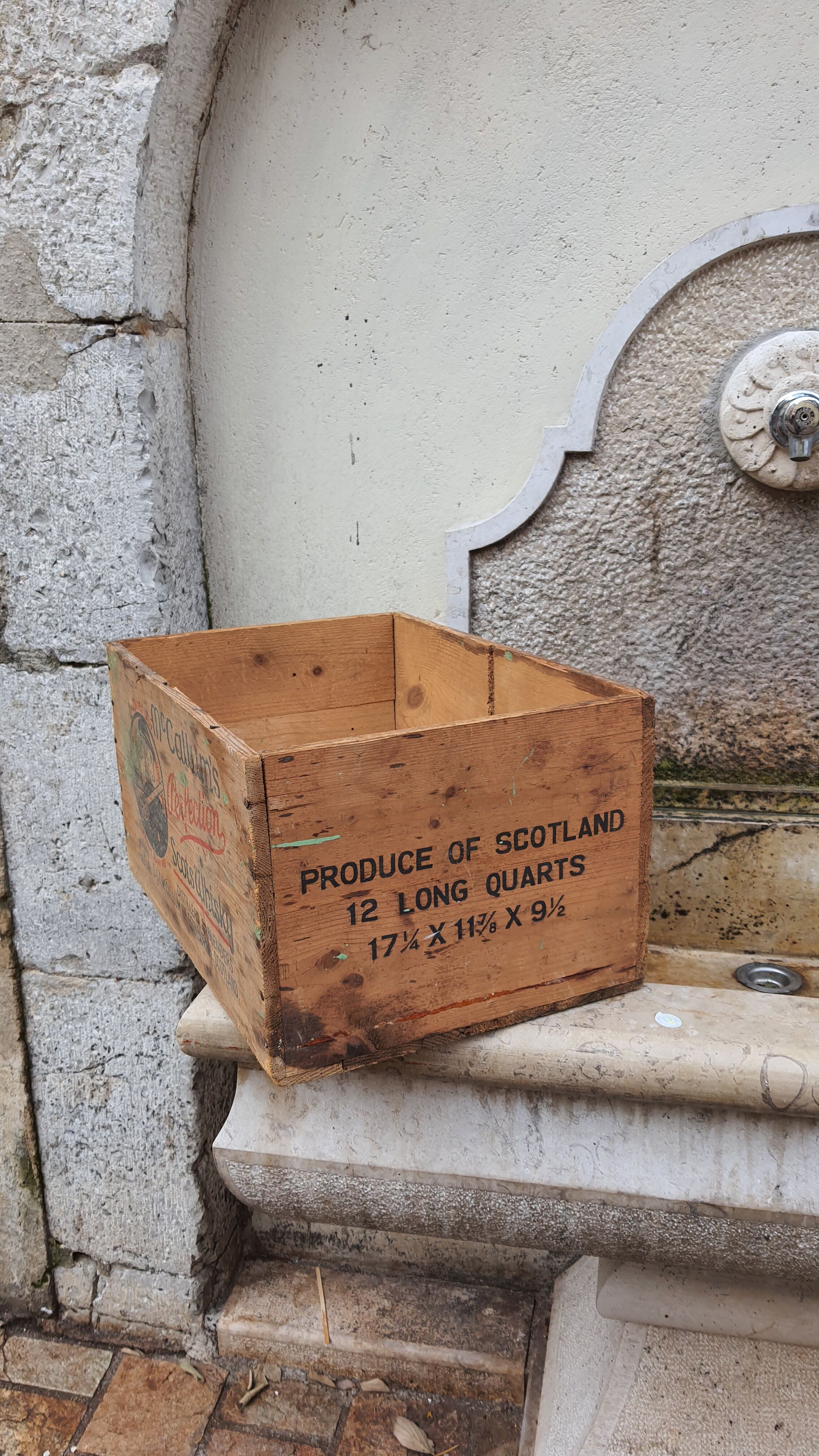 Vintage wooden whisky case