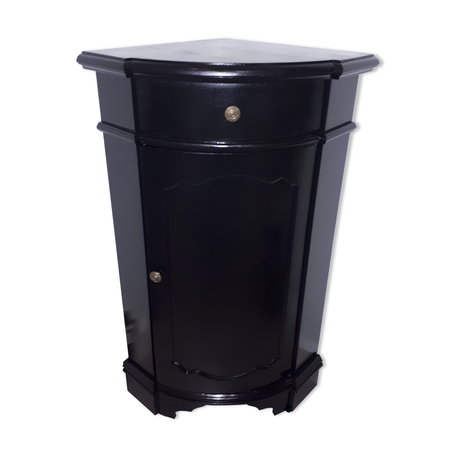 Corner furniture neckline, Italy