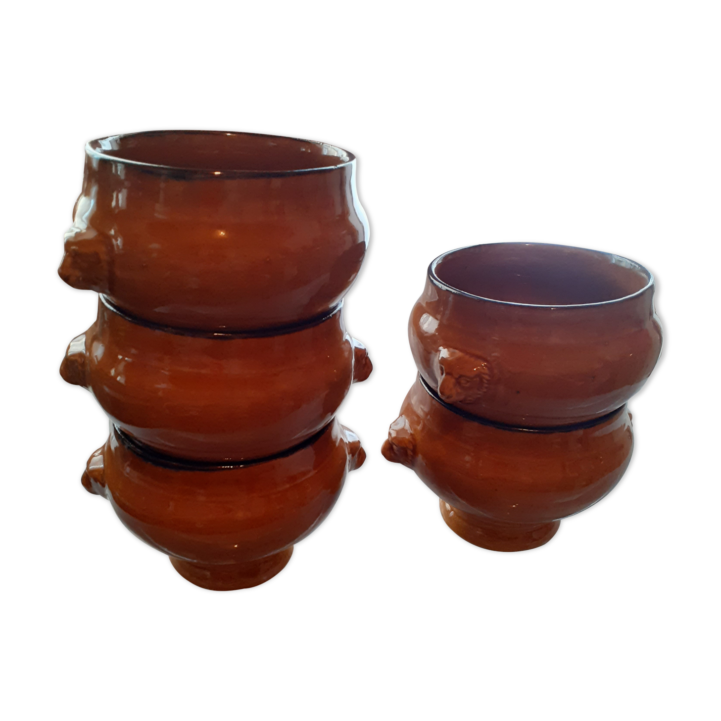 Bowls for onion soup
