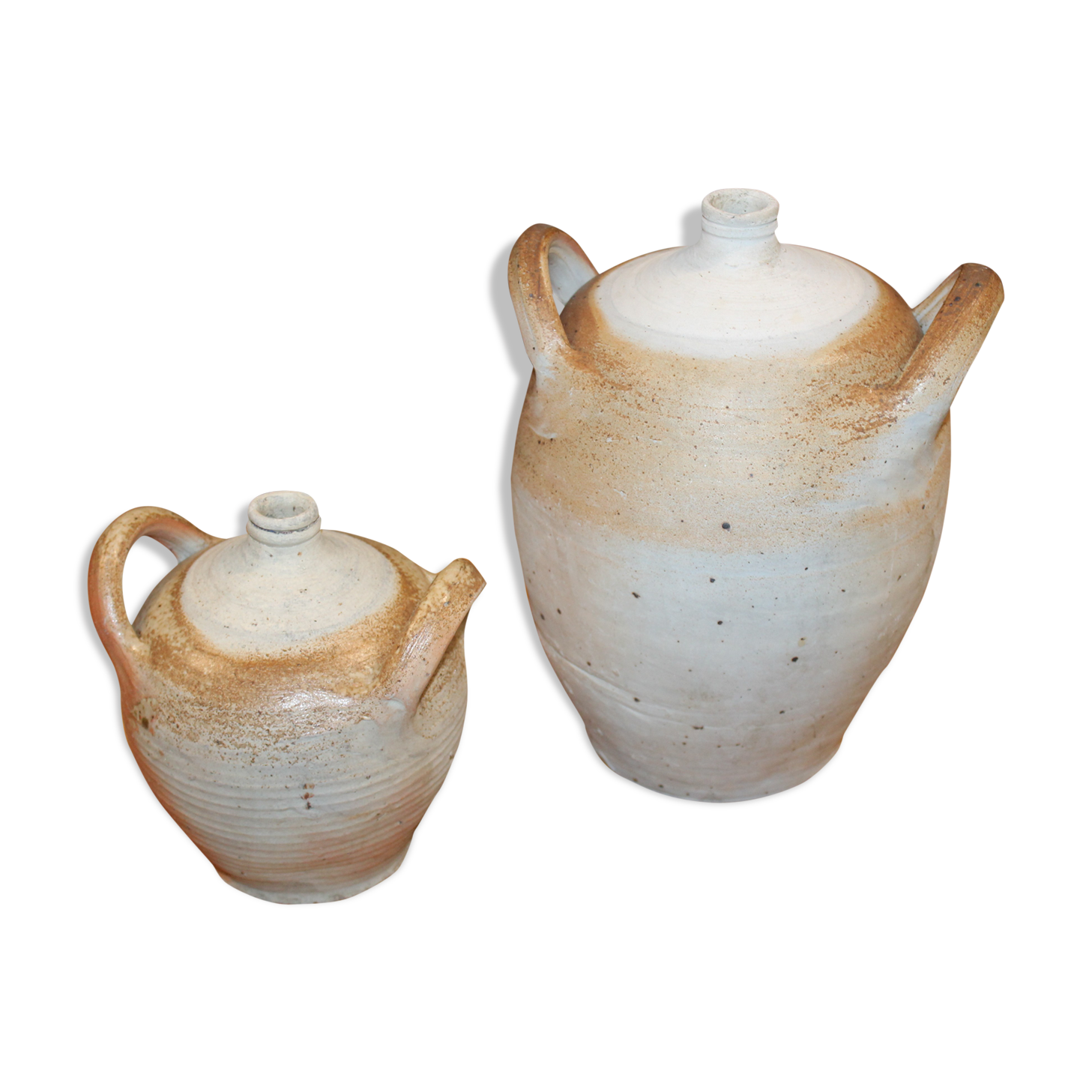 Lot of two sandstone jars