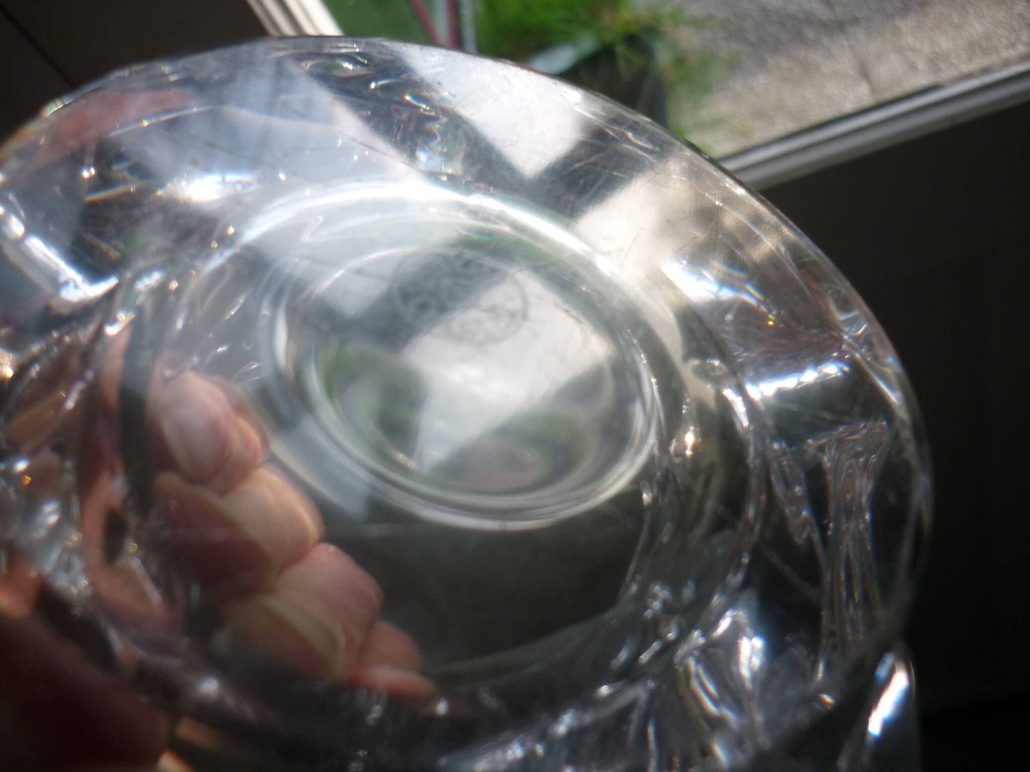 Cendrier en cristal signé Bayel