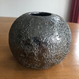 Round vase