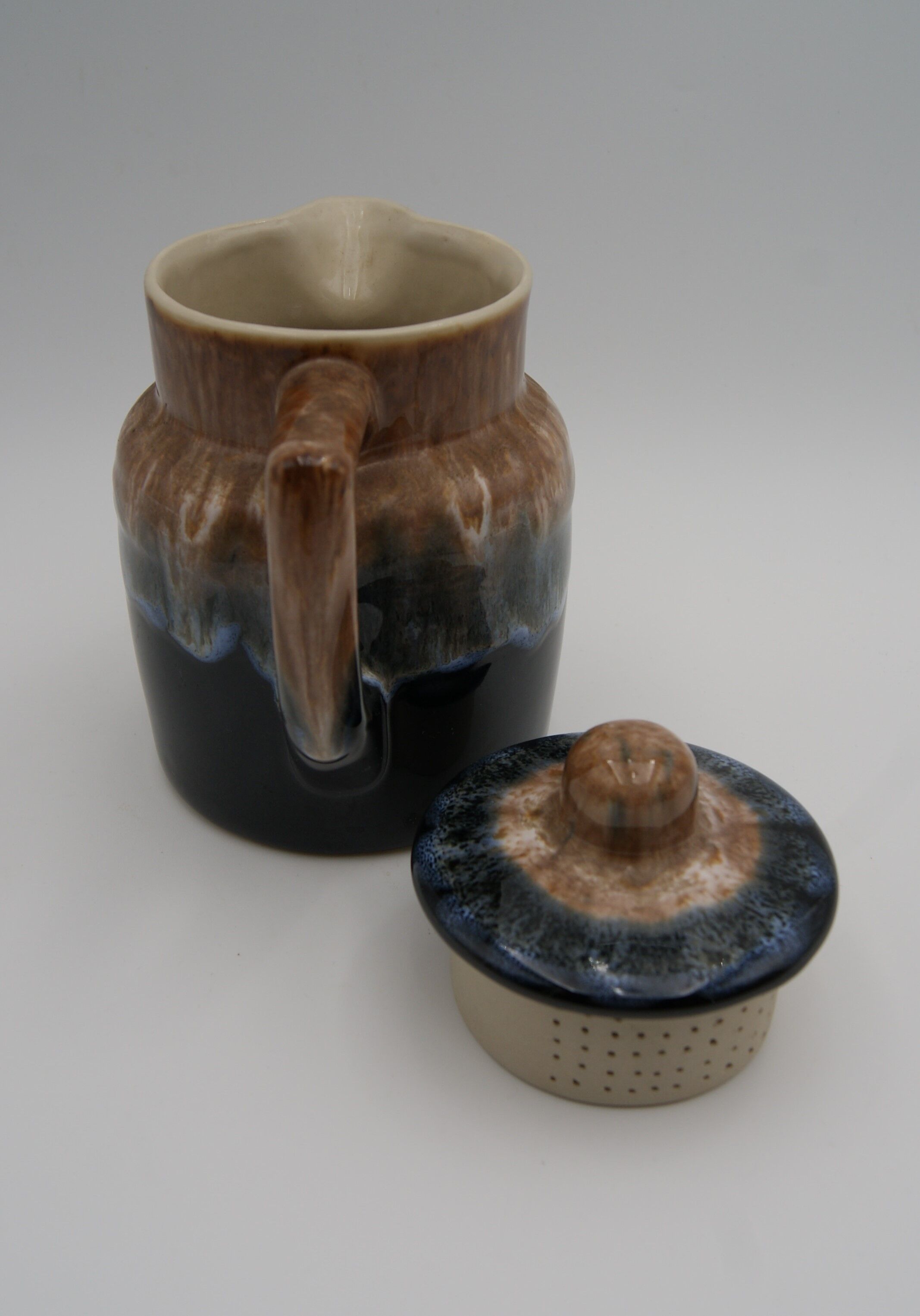 Flamed sandstone teapot France